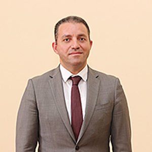 Mr. Vahan Kerobyan (Minister of Economy)